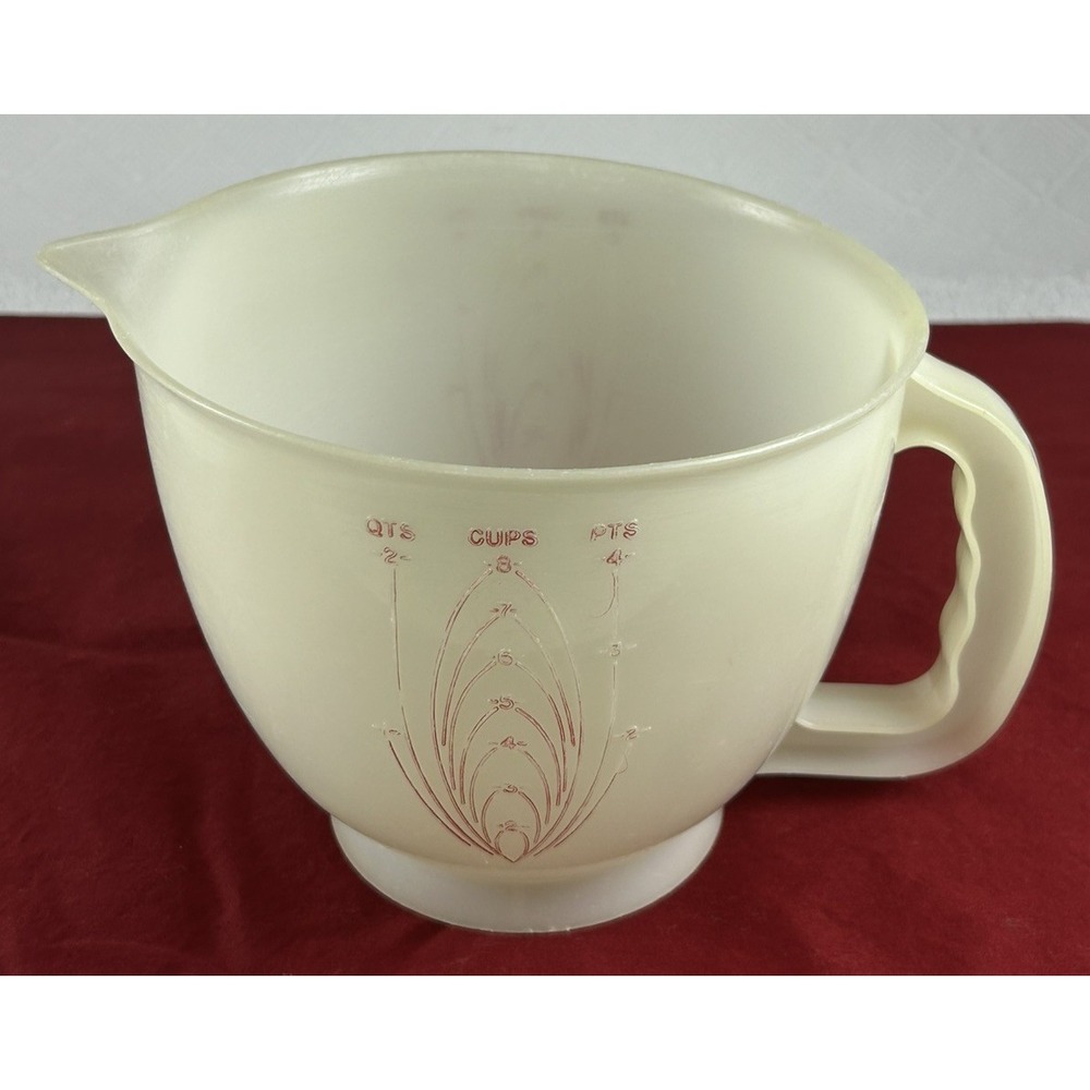Vtg Tupperware Mix-N-Store 8 Cup 2 Qt Measuring Batter Bowl NO LID **READ**